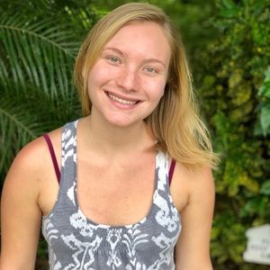 Meet your Posher, Christine